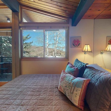 Laurelwood Condominiums 113 Snowmass Village Room photo